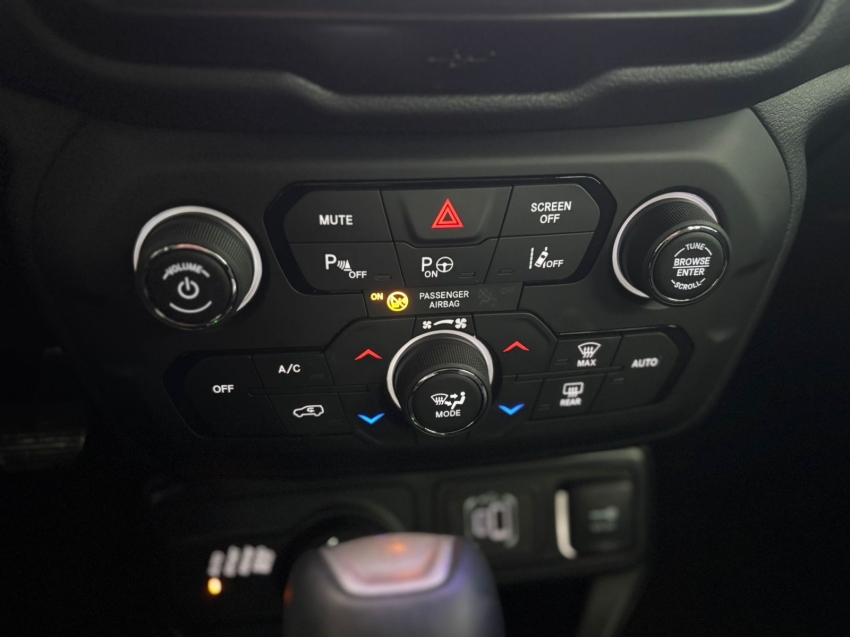 jeep renegade 1.3 t270 turbo flex s 4x4 at9 4p automatico 20249 jeep renegade 1.3 t270 turbo flex s 4x4 at9 4p automatico 20249