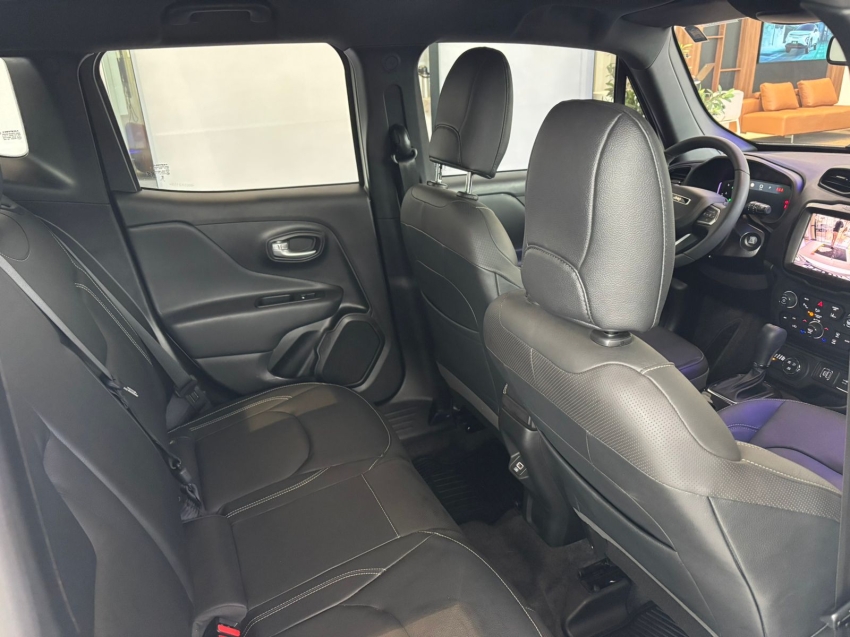 jeep renegade 1.3 t270 turbo flex s 4x4 at9 4p automatico 202421 jeep renegade 1.3 t270 turbo flex s 4x4 at9 4p automatico 202421