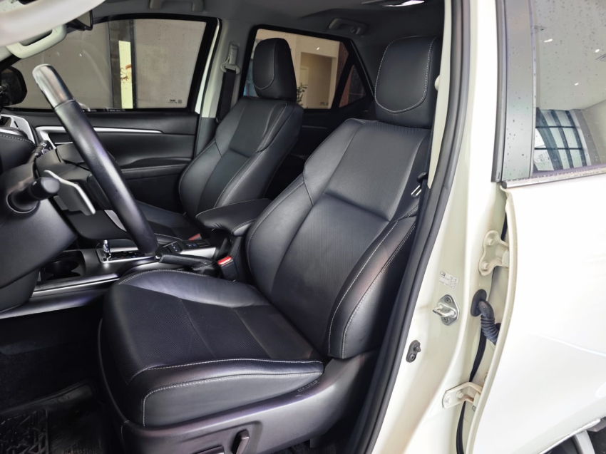 toyota hilux sw4 2.8 d-4d turbo diesel srx 7l 4x4 automatico 4p 2021