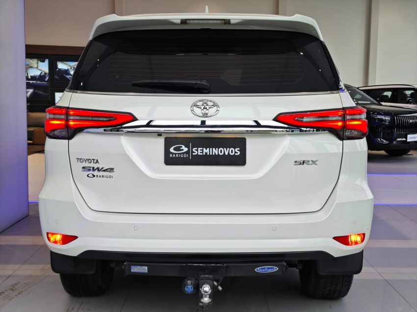 toyota hilux sw4 2.8 d-4d turbo diesel srx 7l 4x4 automatico 4p 2021