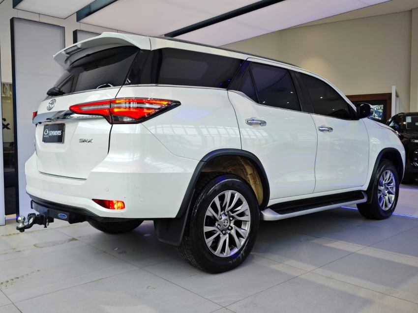 toyota hilux sw4 2.8 d-4d turbo diesel srx 7l 4x4 automatico 4p 2021
