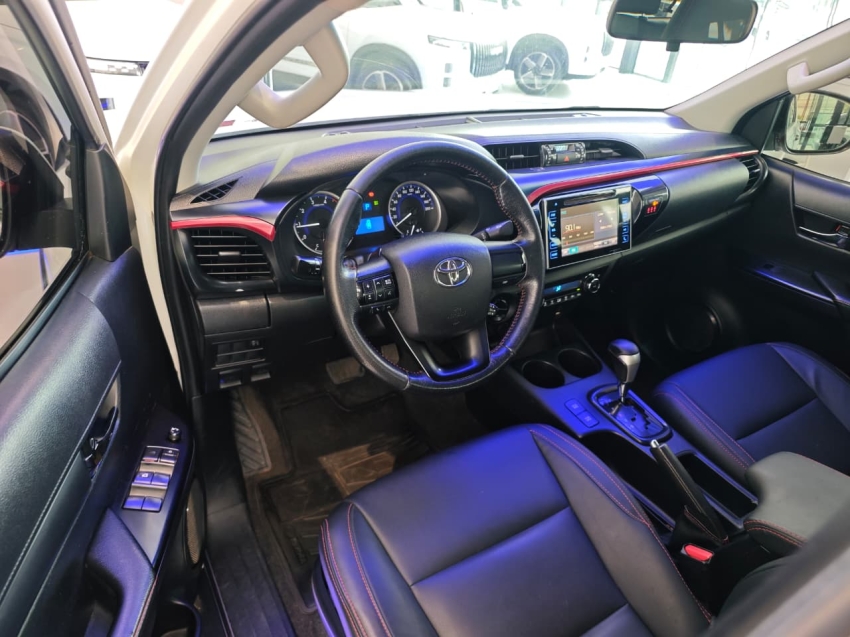 toyota hilux 2.8 sr challenge 4x4 cd 16v diesel 4p automatico 2.7 flex 201810 toyota hilux 2.8 sr challenge 4x4 cd 16v diesel 4p automatico 2.7 flex 201810