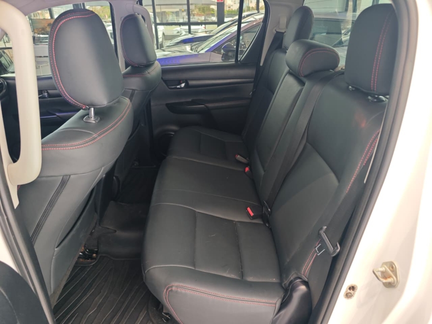 toyota hilux 2.8 sr challenge 4x4 cd 16v diesel 4p automatico 2.7 flex 201814 toyota hilux 2.8 sr challenge 4x4 cd 16v diesel 4p automatico 2.7 flex 201814