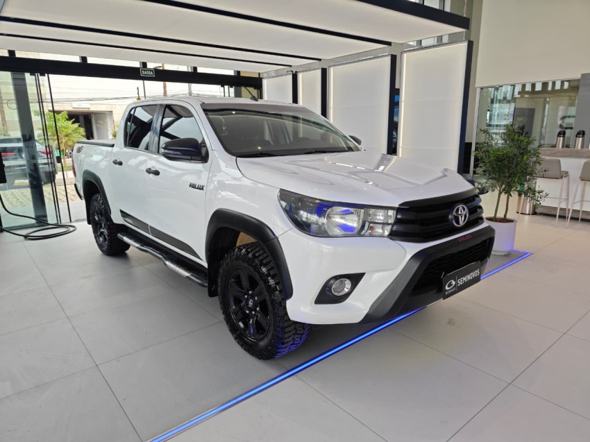 toyota hilux 2.8 sr challenge 4x4 cd 16v diesel 4p automatico 2.7 flex 2018