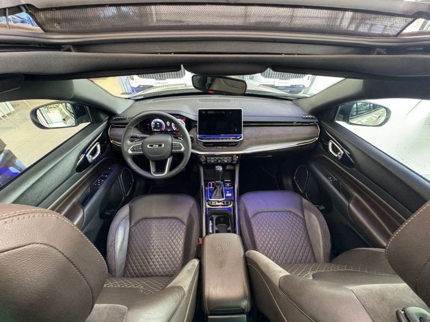 jeep commander 2.0 td380 turbo diesel overland at9 4p automatico 20238