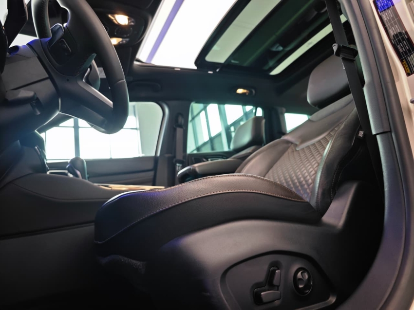 jeep commander 2.0 td380 turbo diesel overland at9 4p automatico 202315