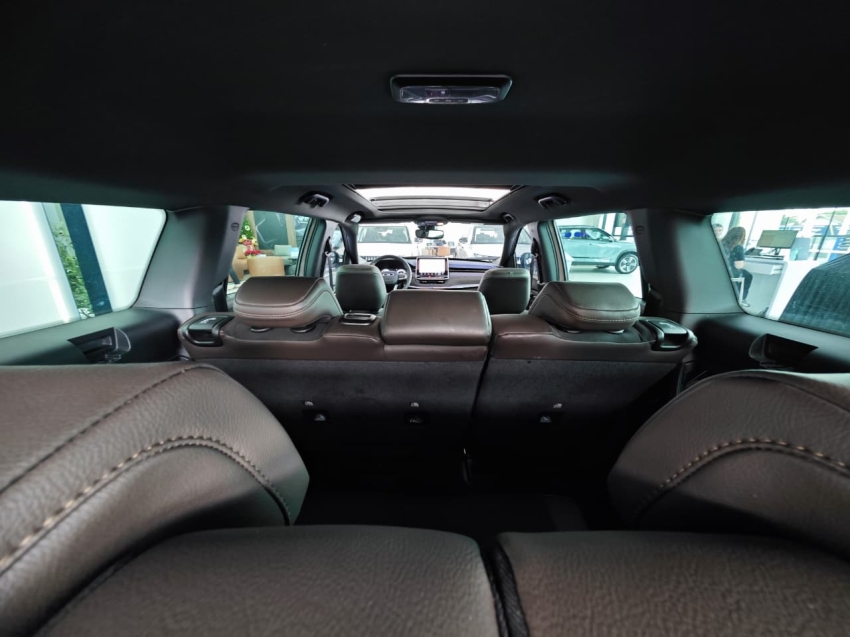 jeep commander 2.0 td380 turbo diesel overland at9 4p automatico 202314