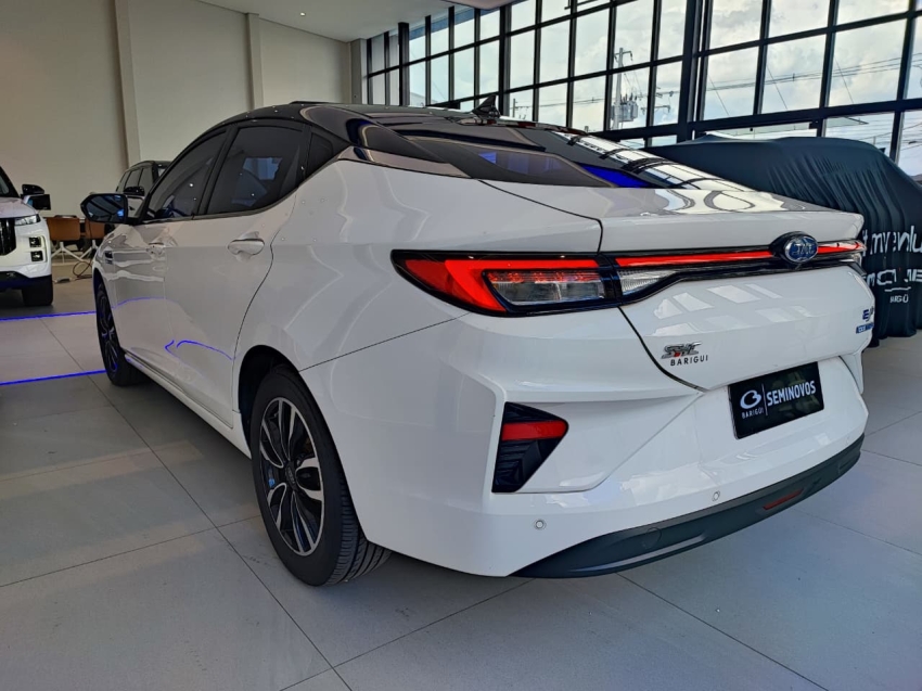 jac e-j7 eletrico automatico 2.0 4p 20233