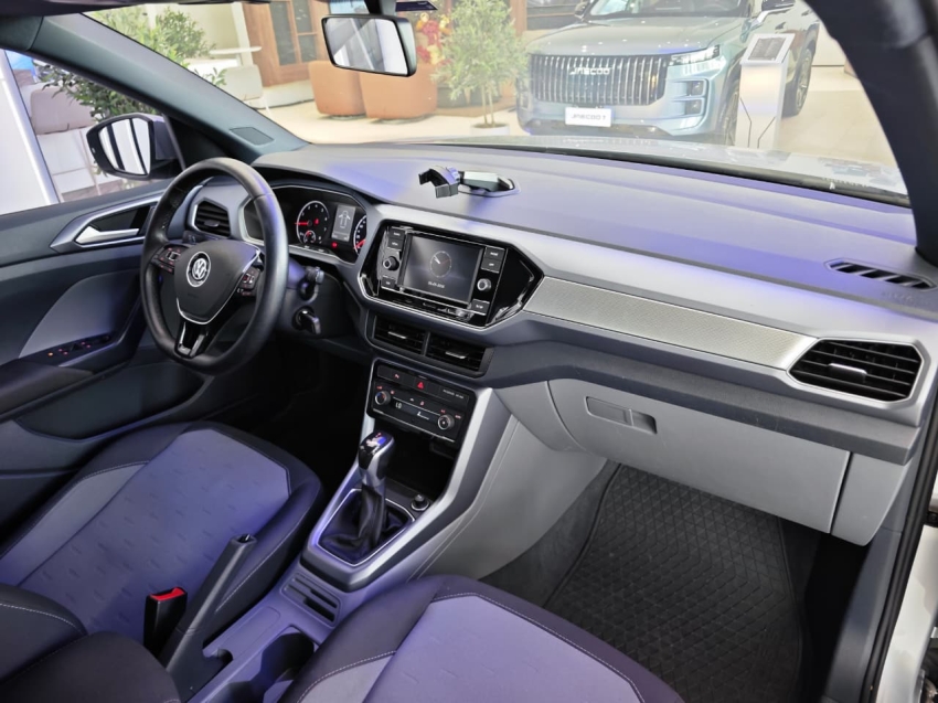 volkswagen t-cross 1.0 200 tsi total flex comfortline automatico 4p 20206