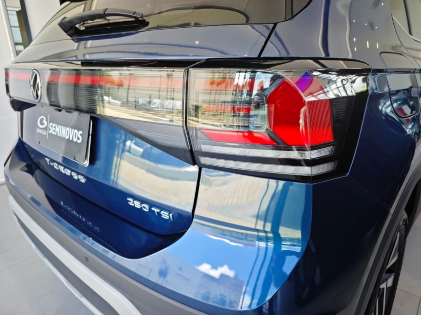 volkswagen t-cross 1.4 250 tsi total flex highline automatico 4p 202518