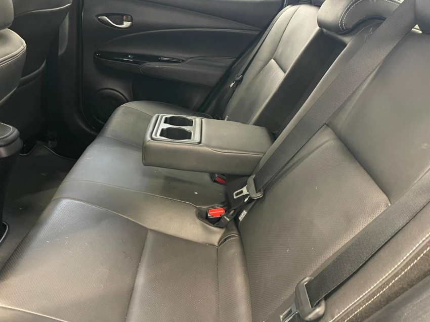 toyota yaris 1.5 16v flex xls connect multidrive 4p automatico 202214