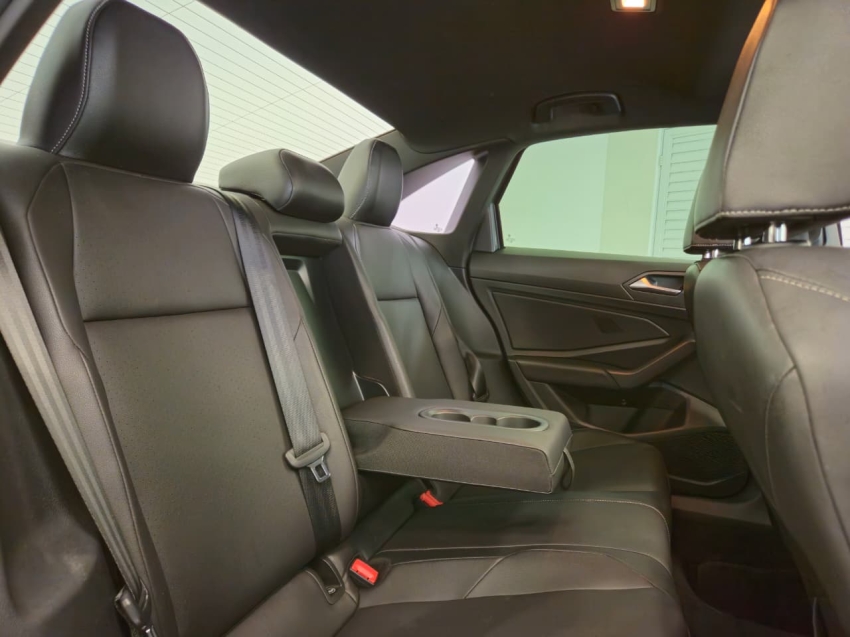 volkswagen jetta 1.4 250 tsi total flex r-line tiptronic 4p automatico 202013