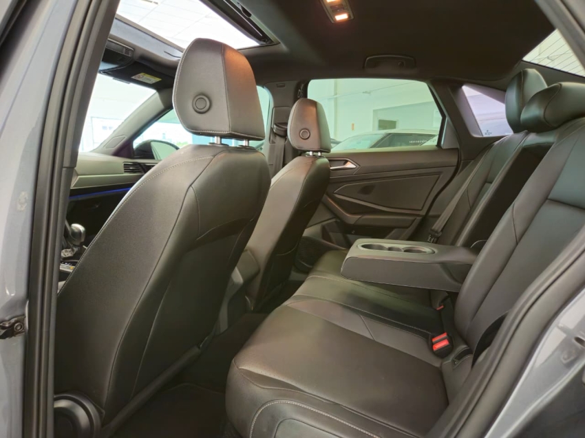 volkswagen jetta 1.4 250 tsi total flex r-line tiptronic 4p automatico 202012