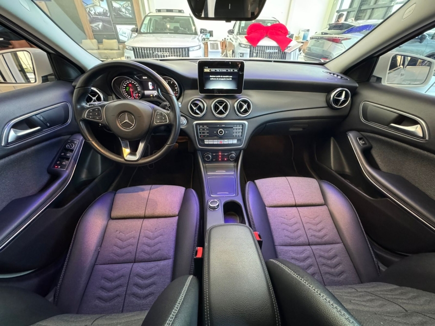 mercedes-benz gla 200 1.6 cgi flex advance 7g-dct 5p automatico 20196