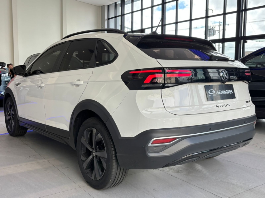 volkswagen nivus 1.0 200 tsi total flex highline automatico 5p 20245