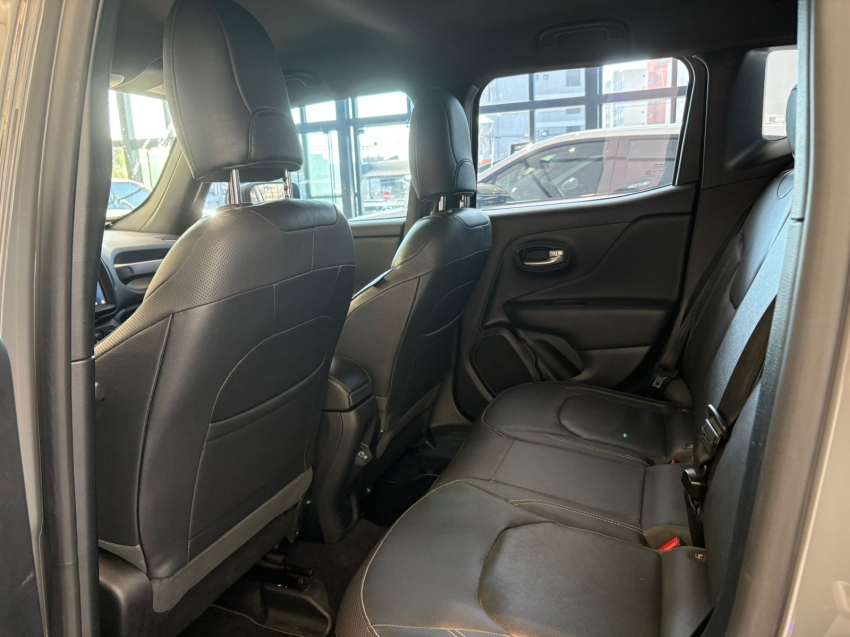 jeep renegade 1.3 t270 turbo flex s 4x4 at9 5p automatico 202210