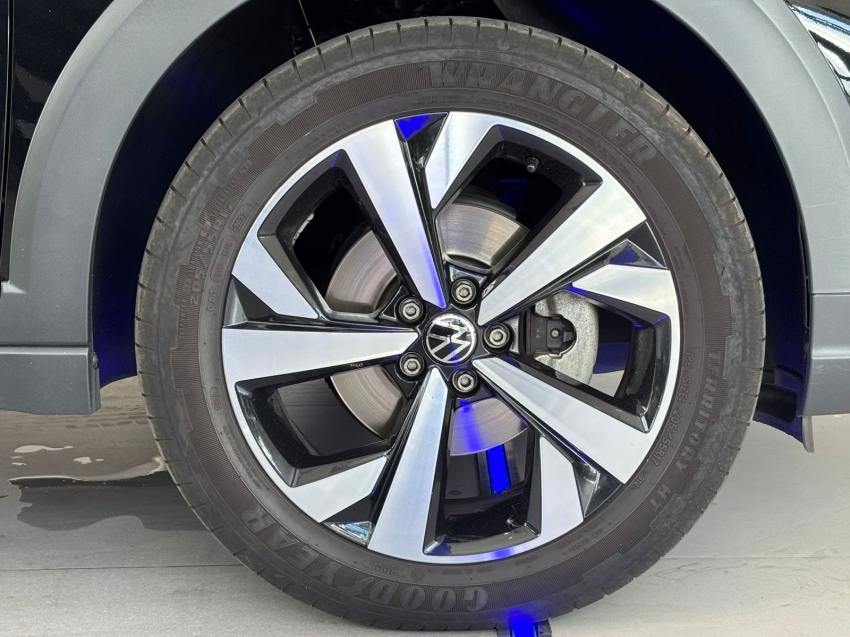 volkswagen nivus 1.0 200 tsi total flex highline automatico 5p 202211