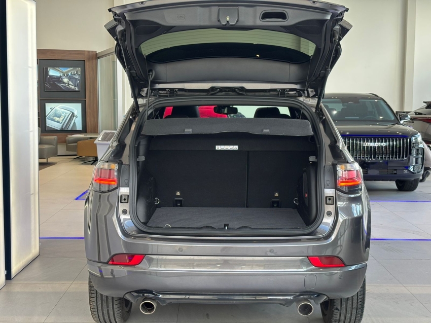 jeep compass 2.0 hurricane 4 turbo gasolina blackhawk at9 5p automatico 202511