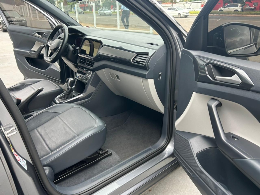 volkswagen t-cross 1.4 250 tsi total flex highline automatico 4p 20239