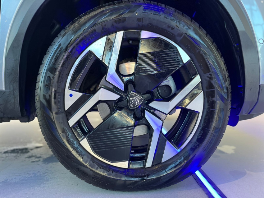 peugeot 2008 1.0 turbo 200 flex allure cvt 9.9 4p automatico 202510