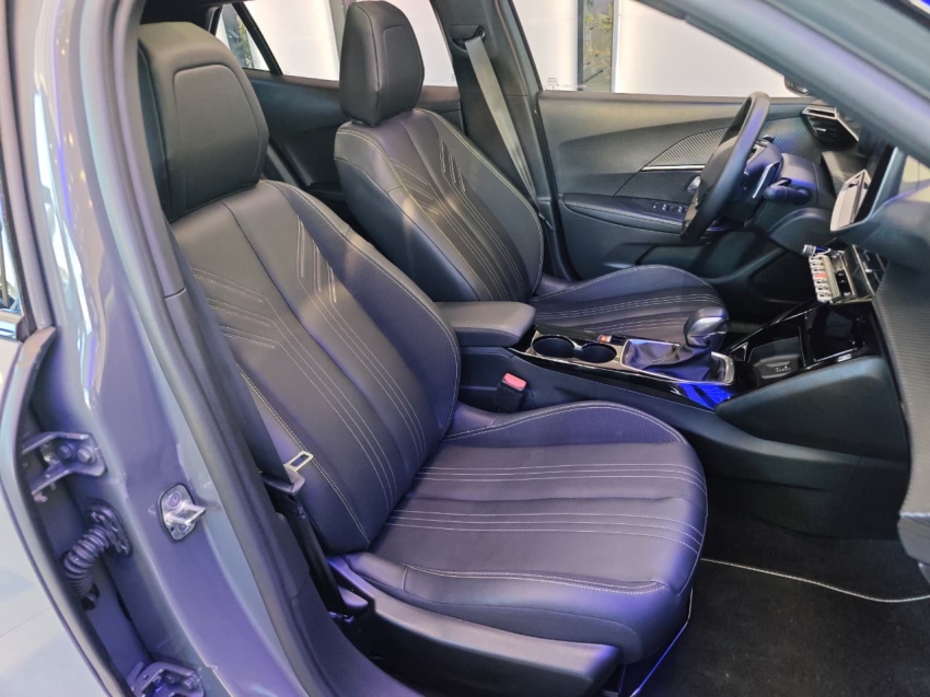 peugeot 2008 1.0 turbo 200 flex gt cvt 4p automatico 202513