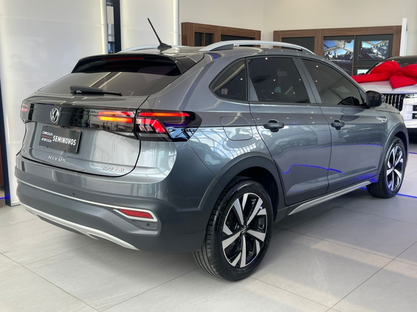 volkswagen nivus 1.0 200 tsi total flex highline automatico 4p 20245