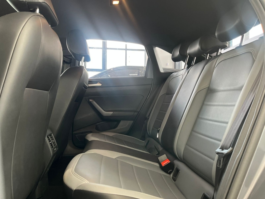volkswagen nivus 1.0 200 tsi total flex highline automatico 4p 202411