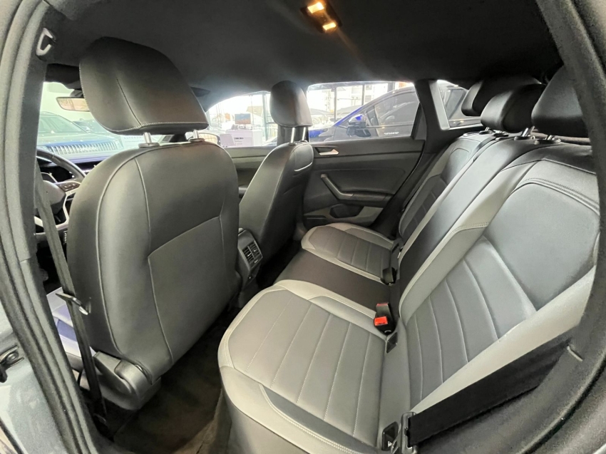 volkswagen nivus 1.0 200 tsi total flex highline automatico 4p 202412