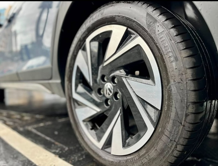 volkswagen nivus 1.0 200 tsi total flex highline automatico 4p semiautomatico 202514
