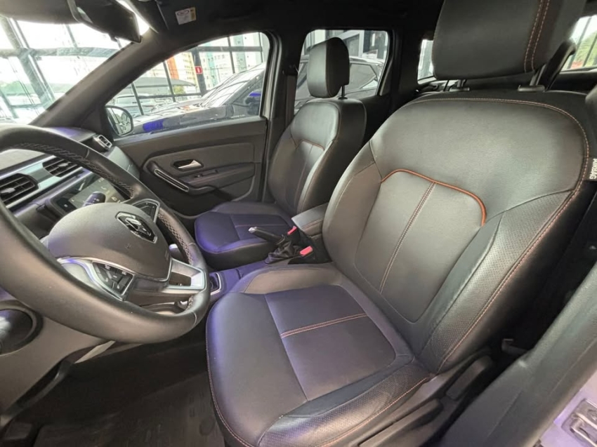 renault duster 1.3 tce flex iconic x-tronic 4p semiautomatico 20229