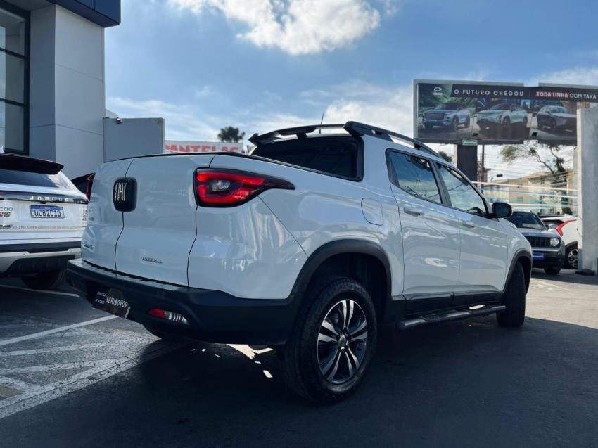 fiat toro 2.0 16v turbo diesel freedom 4wd at9 4p semiautomatico 20233