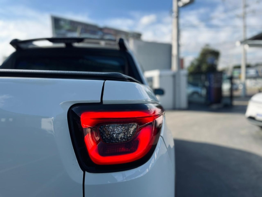 fiat toro 2.0 16v turbo diesel freedom 4wd at9 4p semiautomatico 202313