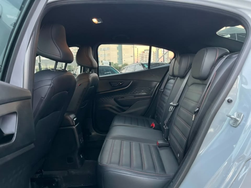fiat fastback 1.3 turbo 270 flex abarth at6 4p semiautomatico 202513