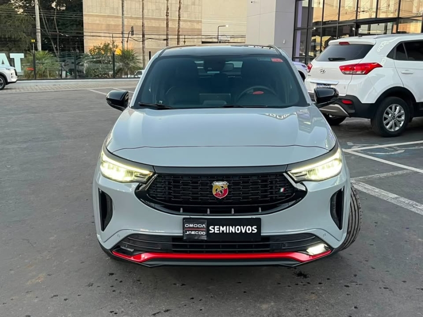 fiat fastback 1.3 turbo 270 flex abarth at6 4p semiautomatico 20251