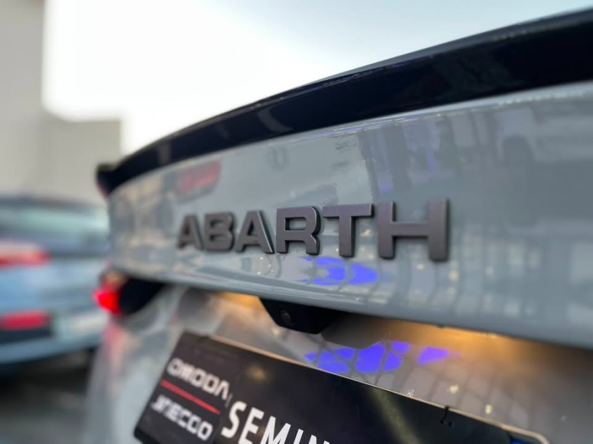 fiat fastback 1.3 turbo 270 flex abarth at6 4p semiautomatico 202514