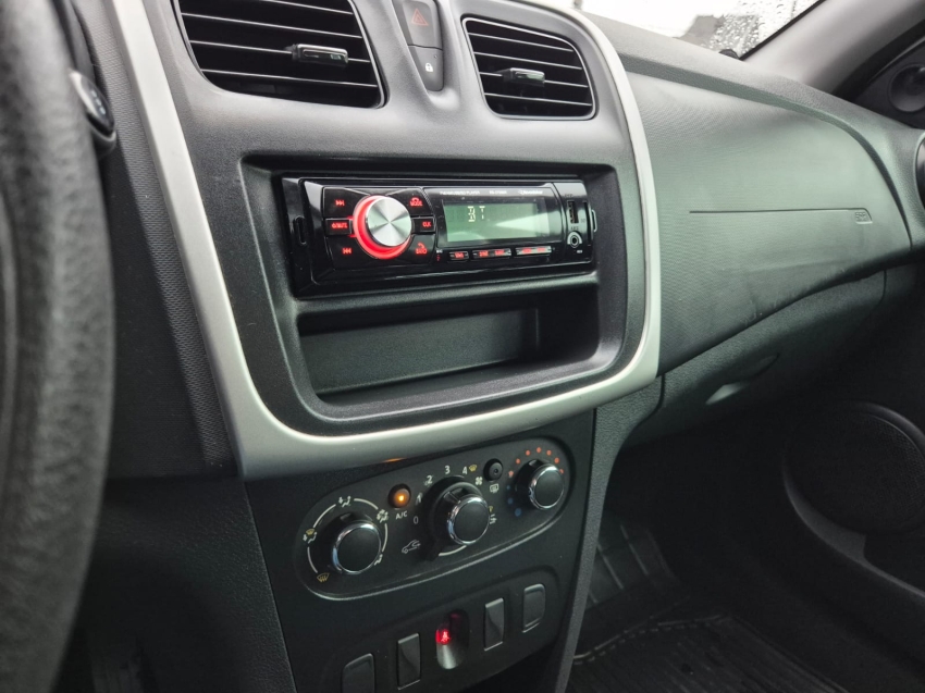 renault sandero 1.0 12v sce flex authentique manual 4p 202012