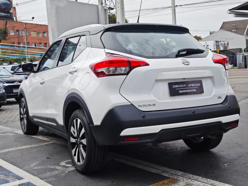 nissan kicks 1.6 16v flexstart sl 4p xtronic flex automatico 20175
