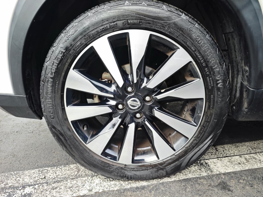 nissan kicks 1.6 16v flexstart sl 4p xtronic flex automatico 201713