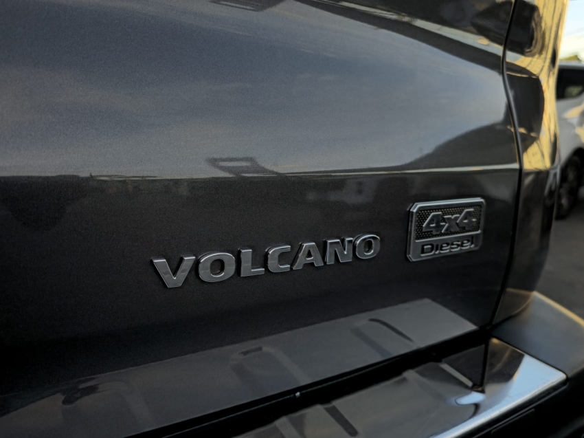 fiat toro 2.0 16v turbo diesel volcano 4wd at9 4p automatico 202417