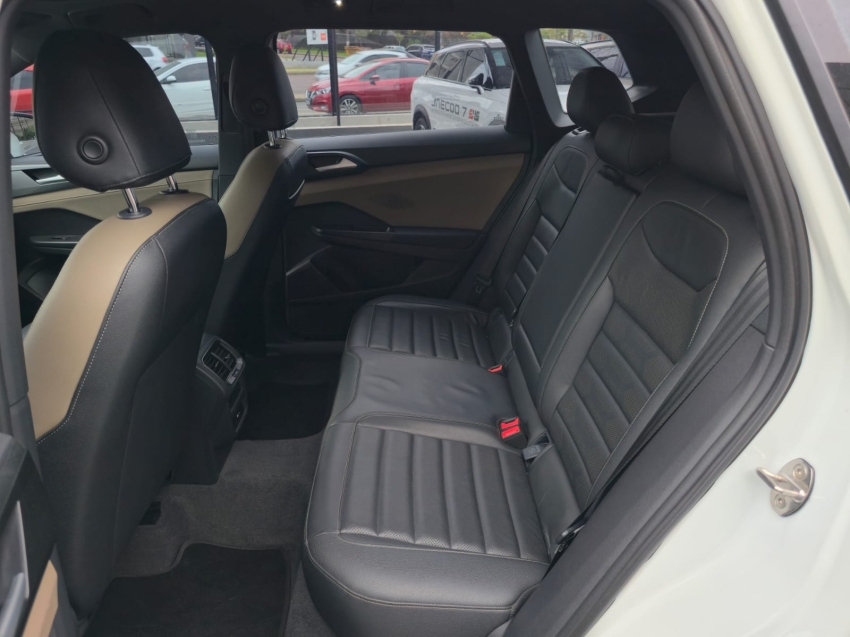 volkswagen taos 1.4 250 tsi total flex highline automatico 4p 20226