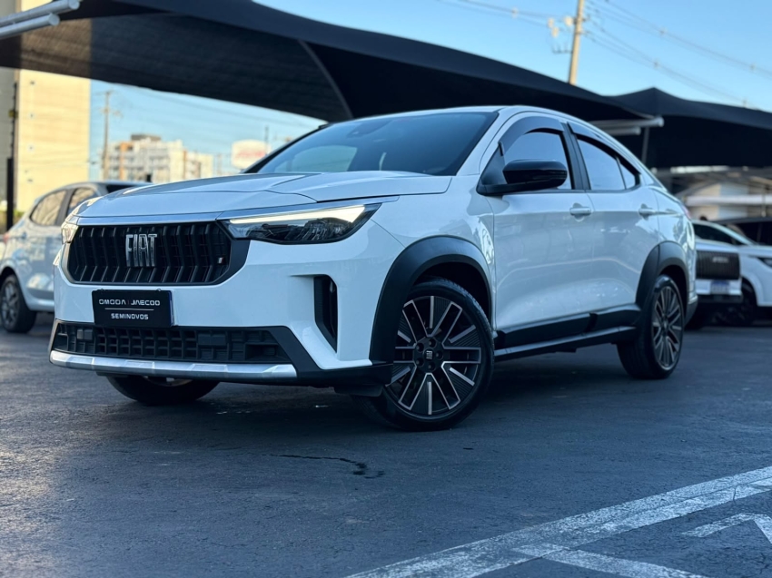 fiat fastback hibrido automatico 2025/262