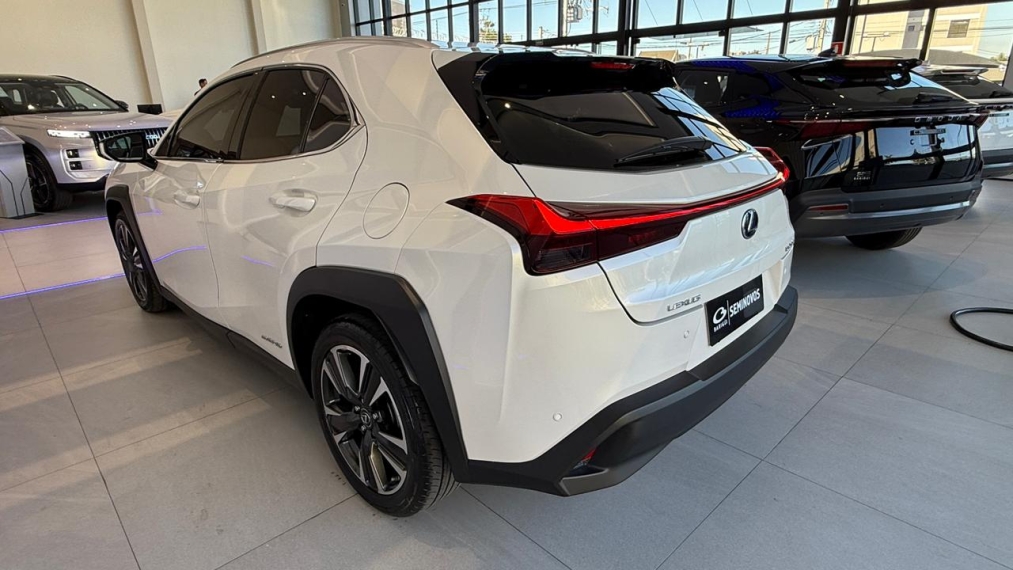 lexus ux 250h 2.0 vvt-i hybrid luxury cvt hibrido 4p automatico 2019