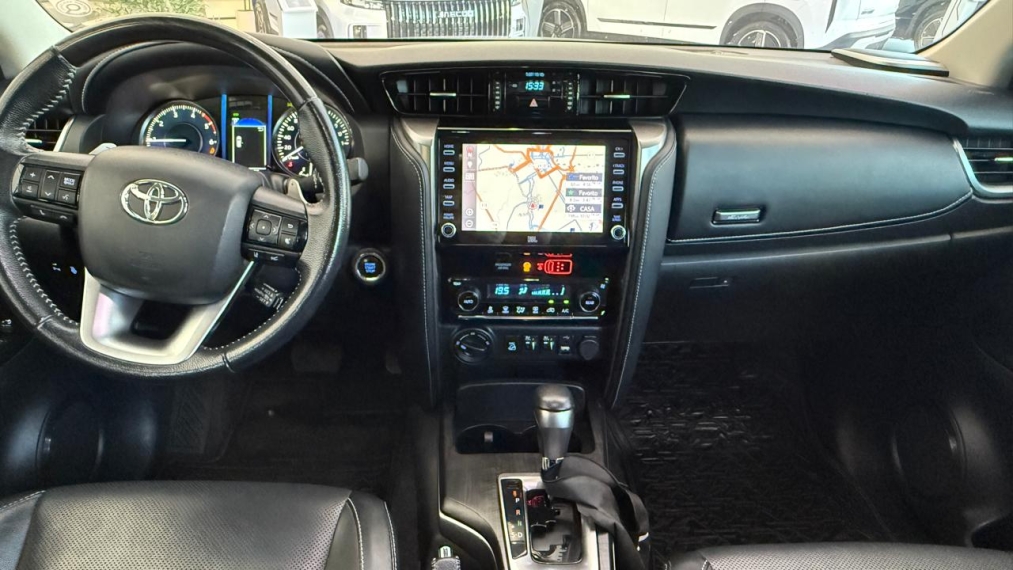 toyota hilux sw4 2.7 vvt-i flex srv 7l 4x2 automatico diesel 4p 2021
