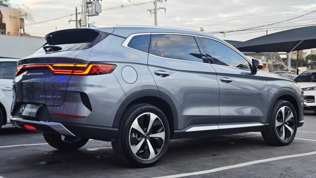 byd song plus 1.5 dm-i hibrido automatico 4p 2025