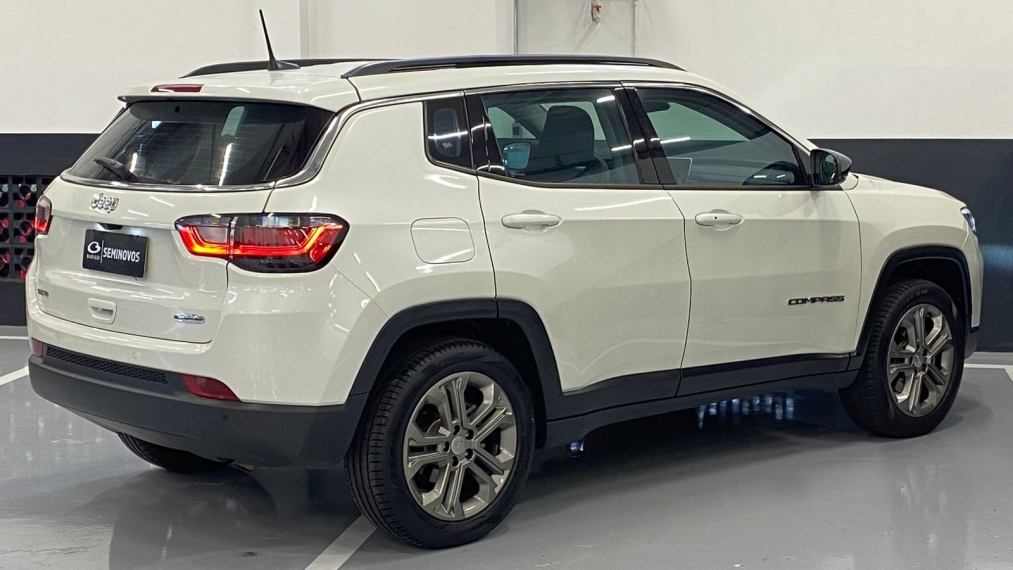 jeep compass 1.3 t270 turbo flex longitude at6 4p automatico 2023