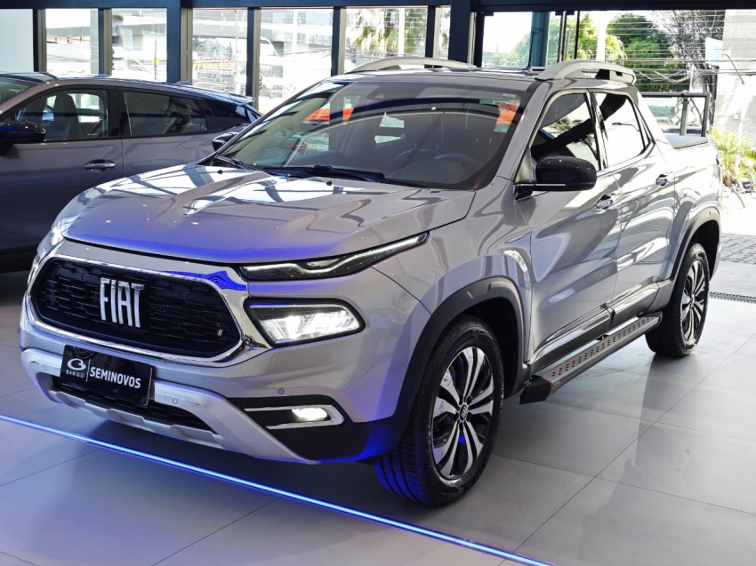 fiat toro 2.0 16v turbo diesel volcano 4wd at9 4p automatico 2024