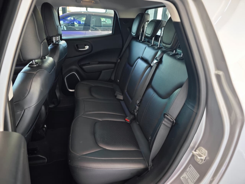 fiat toro 2.0 16v turbo diesel volcano 4wd at9 4p automatico 2024