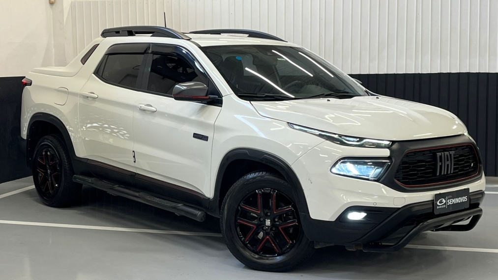fiat toro 2.0 16v turbo diesel ultra 4wd at9 4p automatico 2022