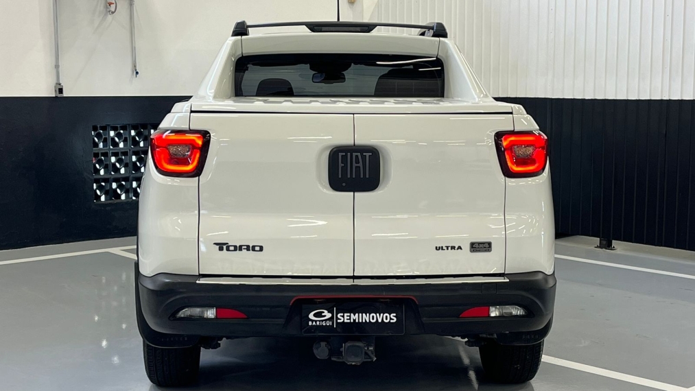fiat toro 2.0 16v turbo diesel ultra 4wd at9 4p automatico 2022