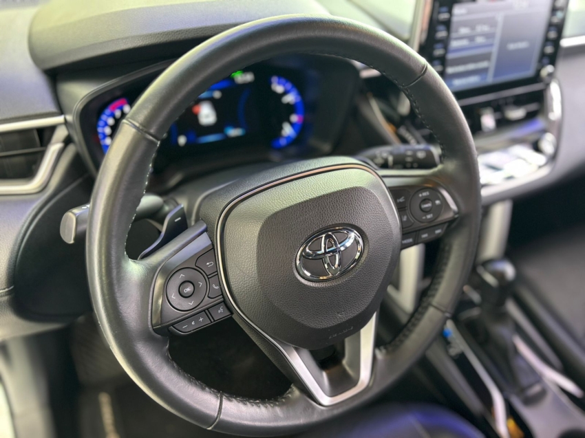 oportunidade unica na omoda barigui: seu toyota corolla cross xre 2023 seminovos te espera!